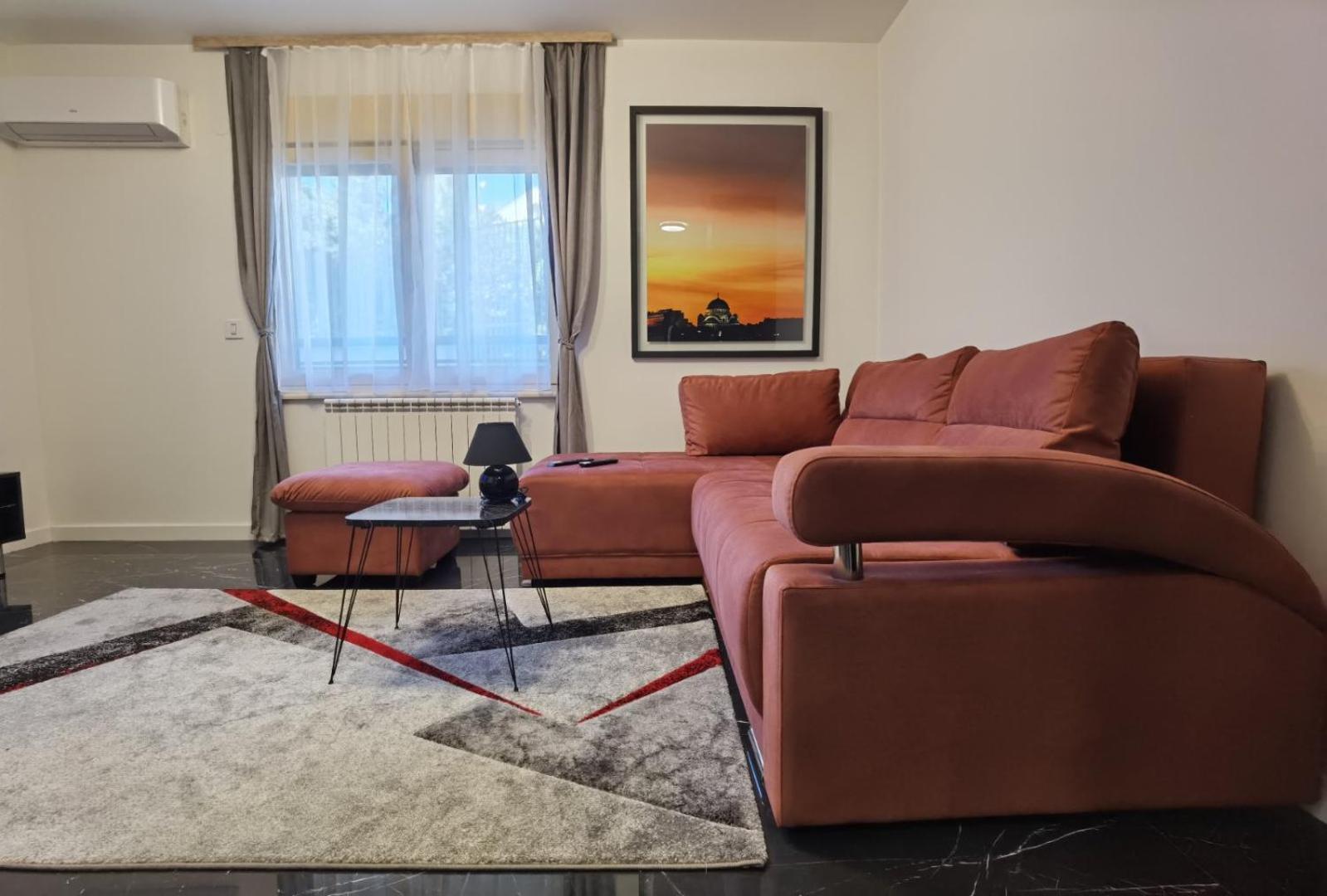 One Bedroom In Center